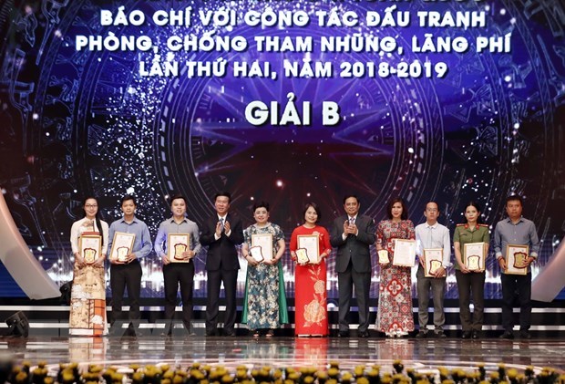 Lễ trao giải Báo chí toàn quốc Báo chí với công tác đấu tranh phòng, chống tham nhũng, lãng phí lần thứ 2. (Ảnh: Thống Nhất/TTXVN)