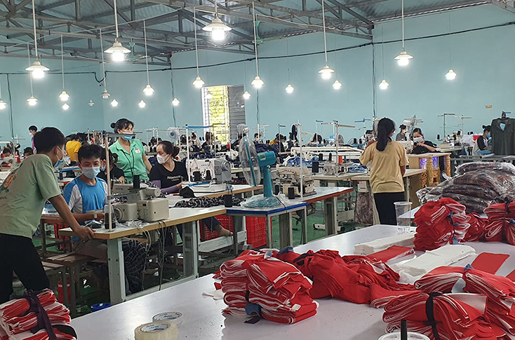 Sản xuất công nghiệp-tiểu thủ công nghiệp ở huyện Lệ Thủy: Tập trung thực hiện "mục tiêu kép"