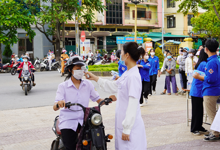 Công tác phòng chống dịch bệnh Covid-19 được các điểm thi thực hiện nghiêm túc.