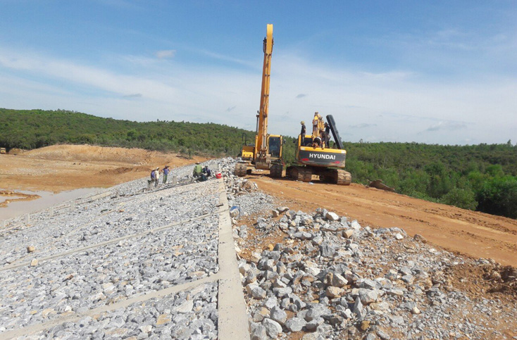 Công trình hồ chứa nước Đồng Vạt hiện có giá trị khối lượng thực hiện đạt đạt 77%.