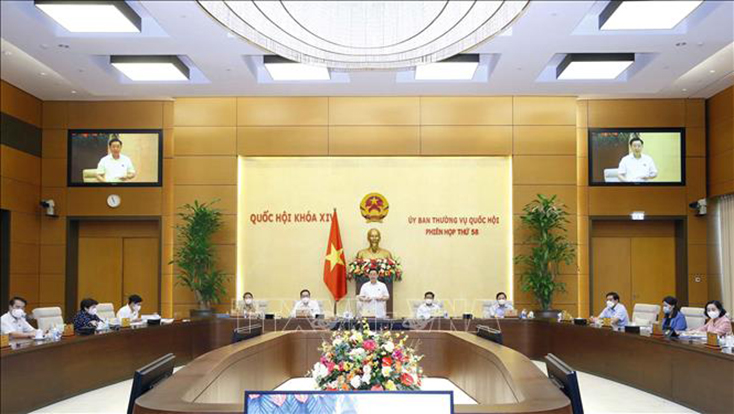 Chủ tịch Quốc hội Vương Đình Huệ phát biểu tại phiên bế mạc. Ảnh: Doãn Tấn/TTXVN