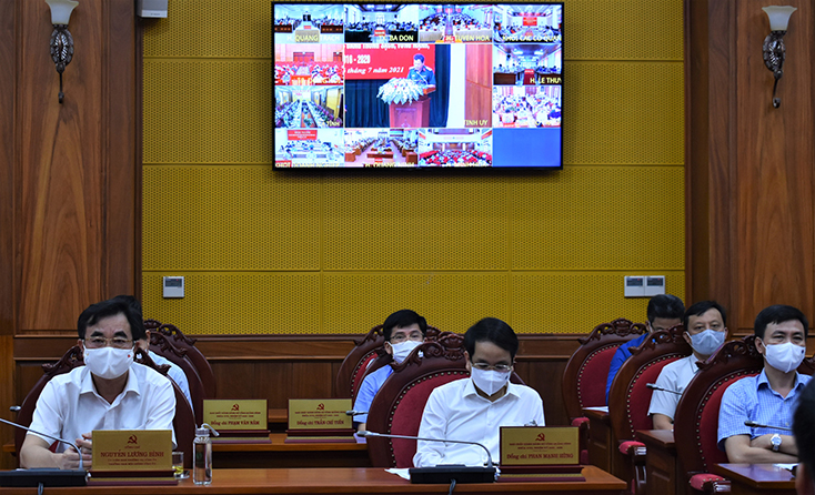 Các đại biểu dự hội nghị.