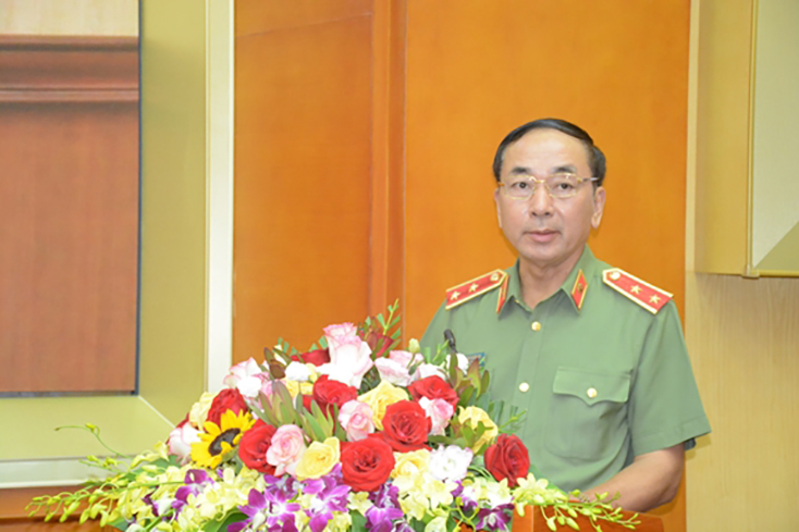 Trung tướng Trần Quốc Tỏ phát biểu tại hội nghị.