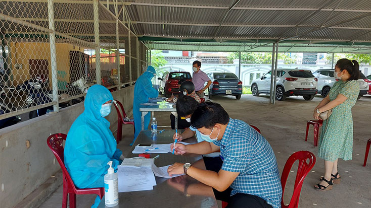 Bệnh viện hữu nghị Việt Nam-Cuba Đồng Hới tăng cường hoạt động kiểm soát y tế tại bệnh viện.