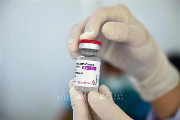  Vaccine ngừa COVID-19 của AstraZeneca. Ảnh: AFP/TTXVN