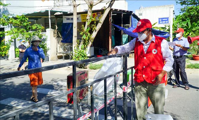  Nhân viên Hội Chữ thập Đỏ thành phố Đà Nẵng đặt  