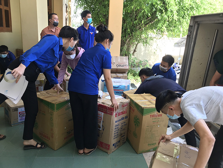 Hỗ trợ người dân Quảng Bình đang sinh sống tại các tỉnh phía Nam gặp khó khăn do đại dịch Covid-19