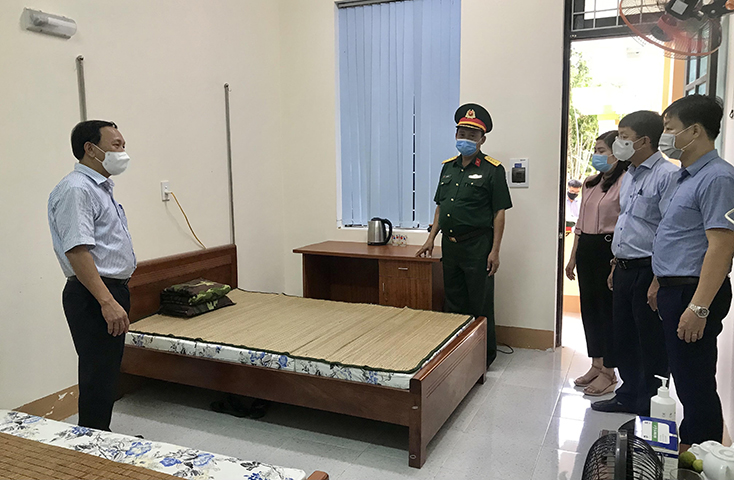- Đồng chí Phó Bí thư Thường trực Tỉnh ủy Trần Hải Châu kiểm tra cơ sở vật chất KCLTT tại Trường Chính trị tỉnh.