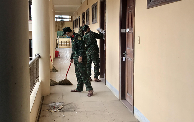 Công tác lực lượng gấp rút triển khai dọn dẹp vệ sinh tại KCLTT khách sạn Phú Quý.
