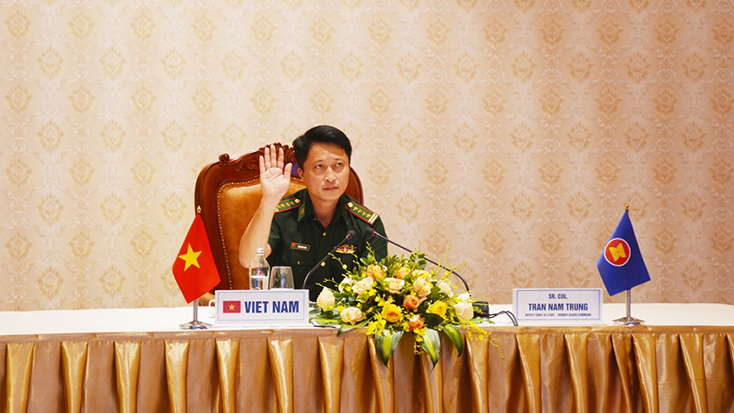 Đại tá Trần Nam Trung, Phó tham mưu trưởng BĐBP tham gia hội thảo.