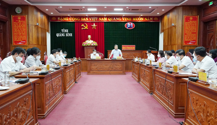 Đồng chí Bí thư Tỉnh ủy Vũ Đại Thắng phát biểu kết luận cuộc họp