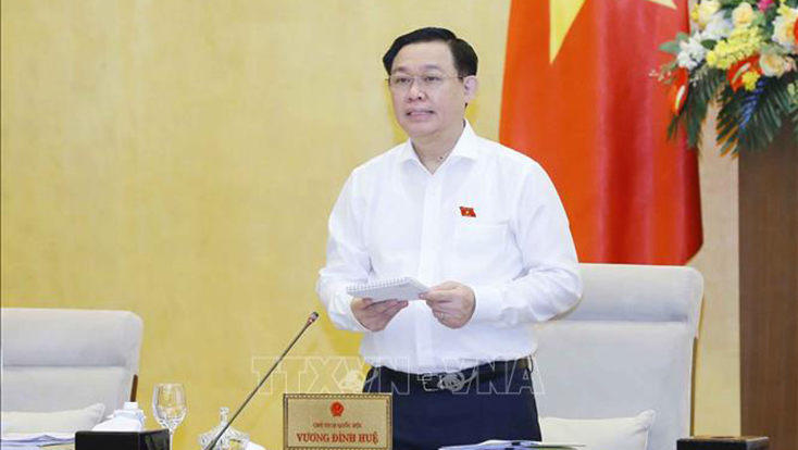 Chủ tịch Quốc hội Vương Đình Huệ phát biểu khai mạc phiên họp. Ảnh: Doãn Tấn/TTXVN
