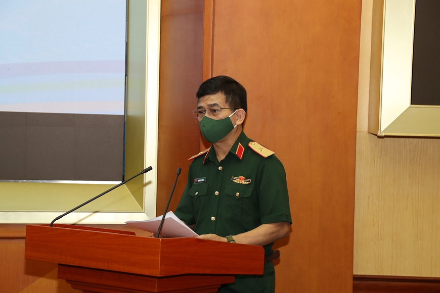 Thiếu tướng Hoàng Kim Phụng, Cục trưởng Cục Gìn giữ hòa bình Việt Nam, báo cáo kết quả triển khai hoạt động GGHB LHQ thời gian qua. 
