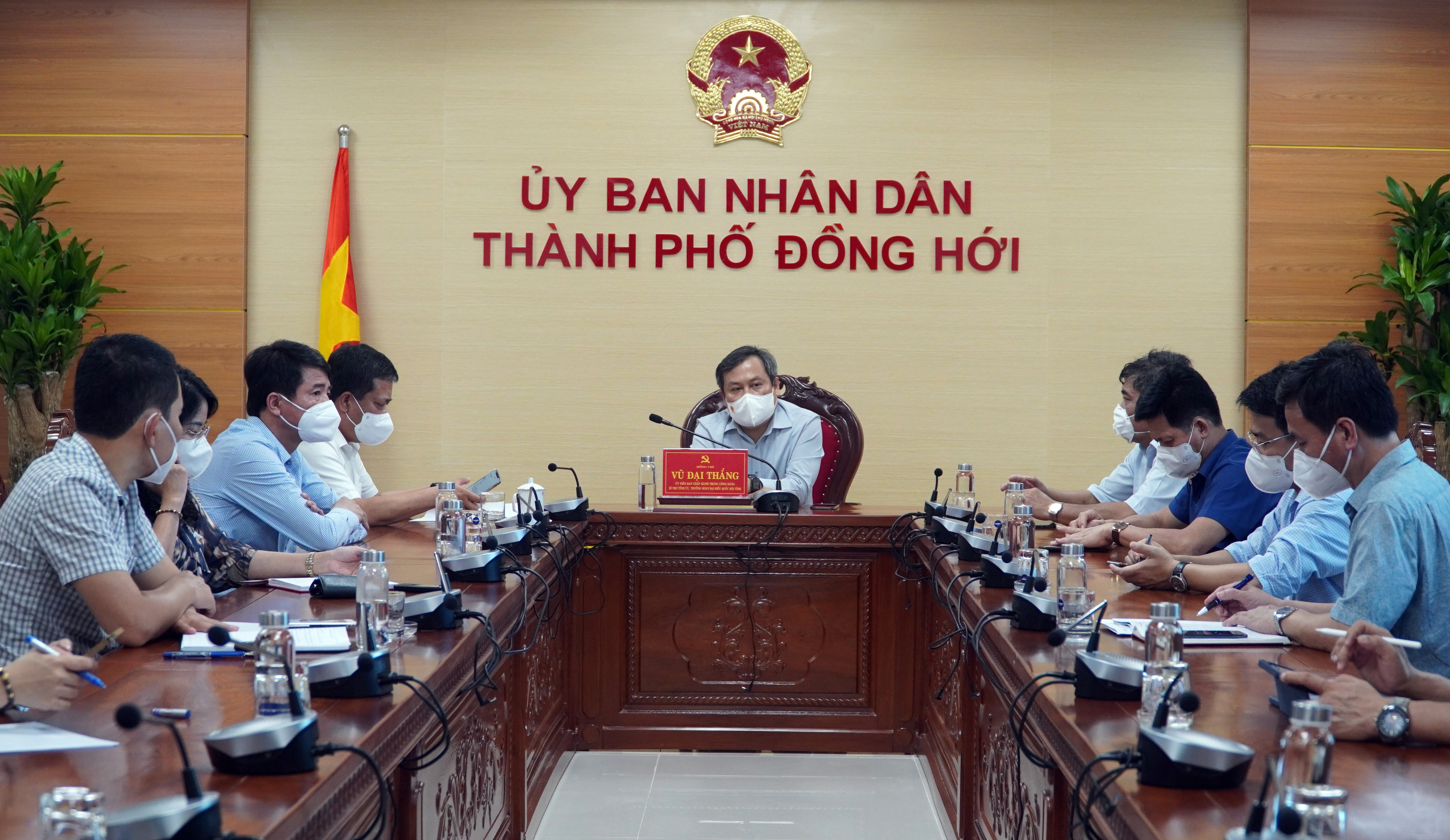 Đồng chí Bí thư Tỉnh ủy: TP. Đồng Hới tiếp tục phát huy những kết quả đã đạt được, đẩy mạnh việc rà soát, khoanh vùng, xét nghiệm “thần tốc”, sàng lọc hết F0. 