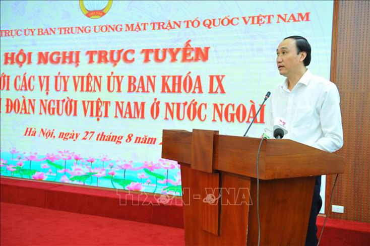 Phó Chủ tịch Chủ tịch Ủy ban Trung ương Mặt trận Tổ quốc Việt Nam Phùng Khánh Tài phát biểu khai mạc hội nghị. Ảnh: Minh Đức/TTXVN
