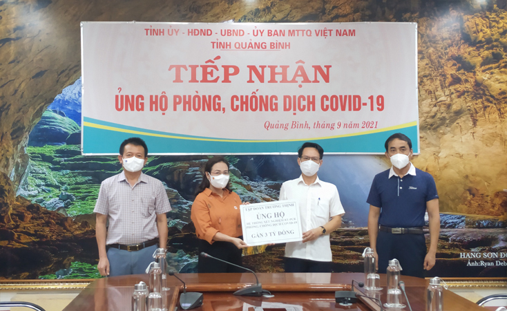 Thông qua Ủy ban MTTQVN tỉnh Công ty cổ phần Tập đoàn Trường Thịnh đã hỗ trợ 1 hệ thống máy xét nghiệm SARS-CoV-2 Realtime-PCR cho CDC Quảng Bình.