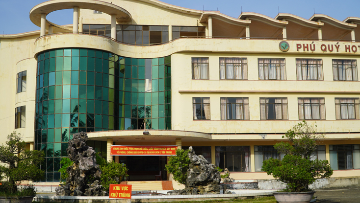 Cơ sở điều trị bệnh nhân Covid-19 cấp 1 mới thiết lập tại khách sạn Phú Quý được giao cho Trung tâm Mắt - Nội tiết tỉnh trực tiếp quản lý, thu dung và điều trị bệnh nhân theo quy định.