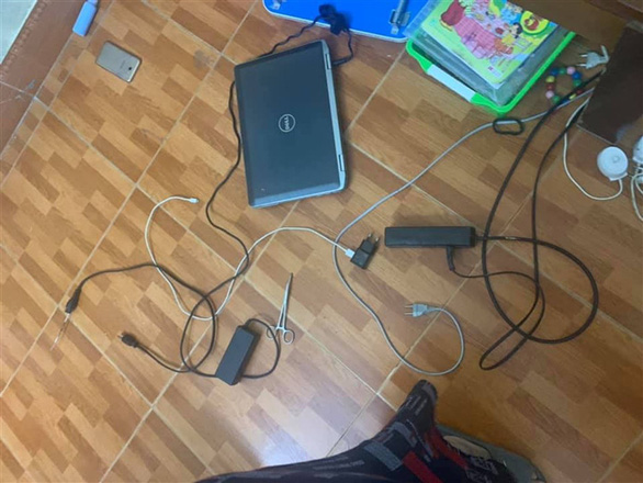  Hiện trường học sinh tại Hà Nội bị điện giật khi học online. Ảnh: NDCC