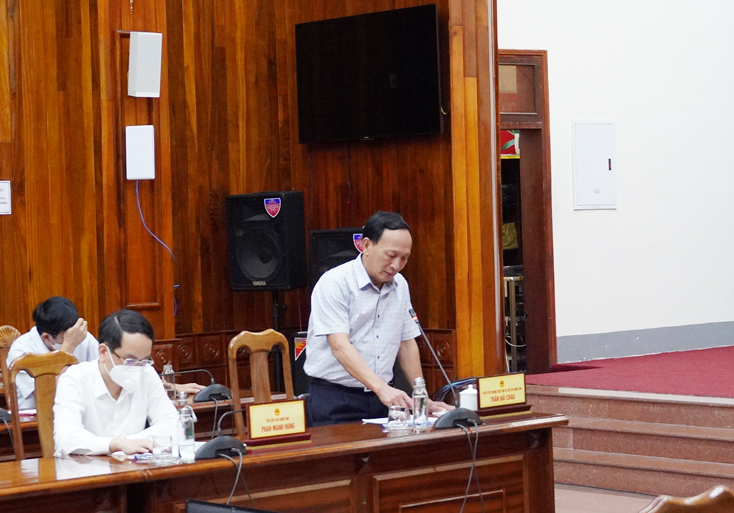 Đồng chí Phó Bí thư Thường trực Tỉnh ủy Trần Hải Châu phát biểu tại cuộc họp