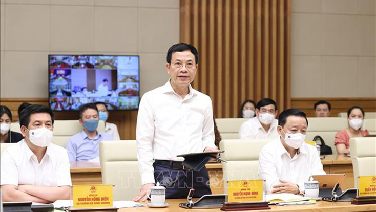 Bộ trưởng Bộ Thông tin và Truyền thông Nguyễn Mạnh Hùng phát biểu. Ảnh: Dương Giang/TTXVN