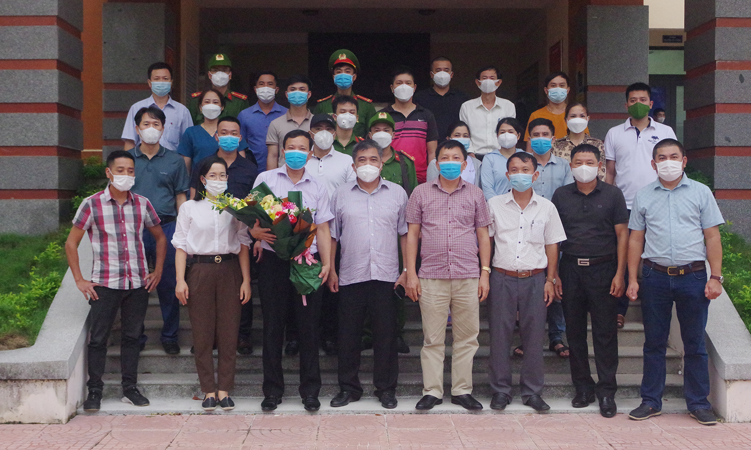 Tổ công tác tỉnh Quảng Bình vào TP. Hồ Chí Minh đón công dân về quê