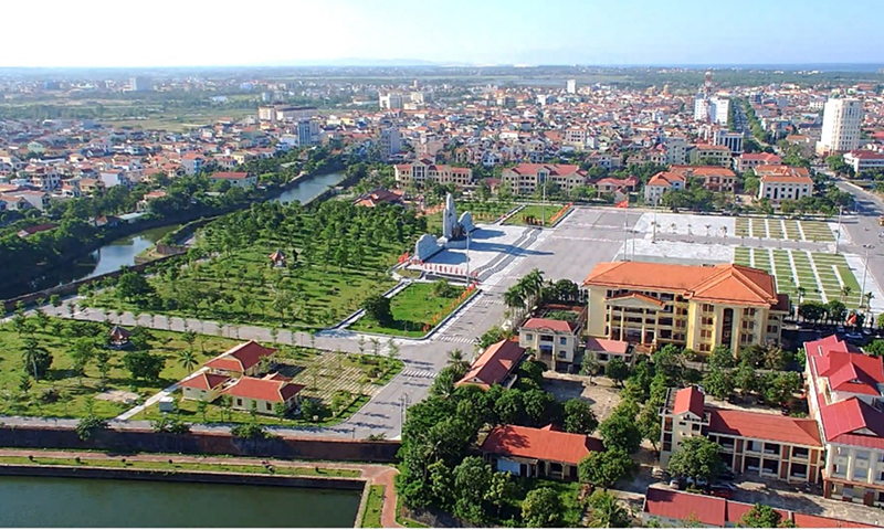 TP. Đồng Hới được Hiệp hội các đô thị Việt Nam bình chọn là một trong những đô thị xuất sắc trong phong trào xây dựng đô thị xanh-sạch-đẹp.