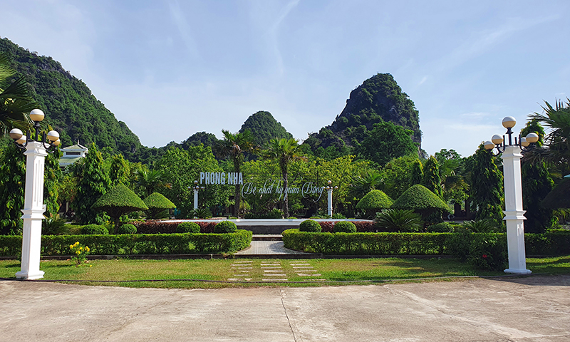  “Thủ phủ du lịch” Phong Nha, huyện Bố Trạch đang nỗ lực để đón khách trở lại sau thời gian ngưng trệ.