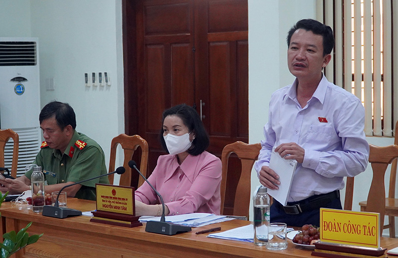 Đại biểu Trần Quang Minh phát biểu tại buổi khảo sát