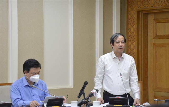  Bộ trưởng Bộ GD&ĐT Nguyễn Kim Sơn chia sẻ về cách thích ứng của ngành giáo dục trong tình hình mới. Ảnh: KH