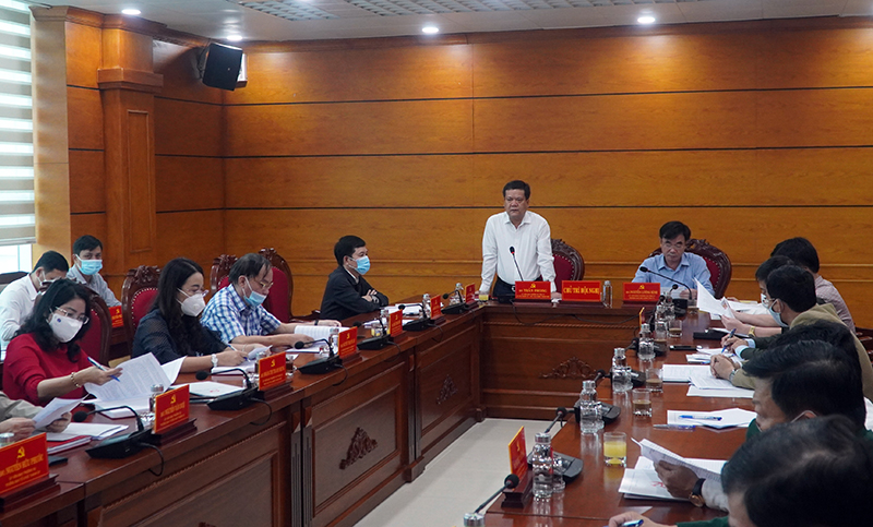 Đồng chí Bí thư Thành ủy Đồng Hới Trần Phong tiếp thu các ý kiến kết luận.