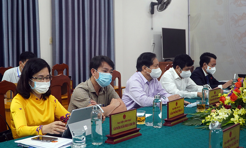 Các đại biểu dự kỳ họp tại điểm cầu tỉnh Quảng Bình