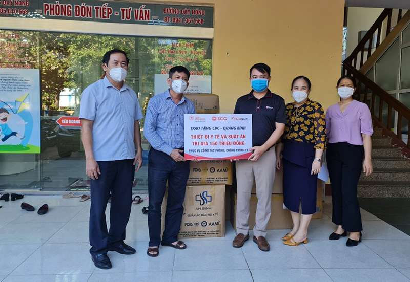  Công ty TNHH vật liệu xây dựng Xi măng SCG Việt Nam liên tục ủng hộ Quảng Bình chống dịch COVID-19.