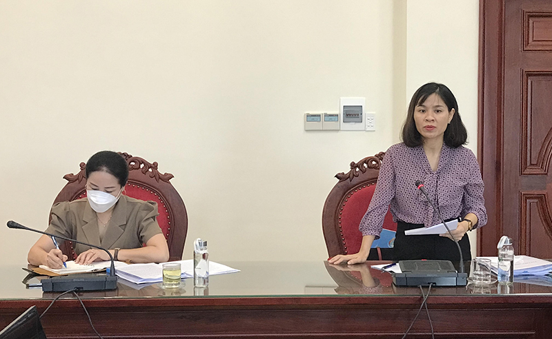  Lãnh đạo Hội LHPN tỉnh báo cáo công tác chuẩn bị Đại hội đại biểu Phụ nữ tỉnh lần thứ XVI.