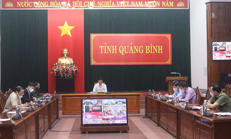 Đồng chí Phó Chủ tịch UBND tỉnh Hồ An Phong chủ trì hội nghị.