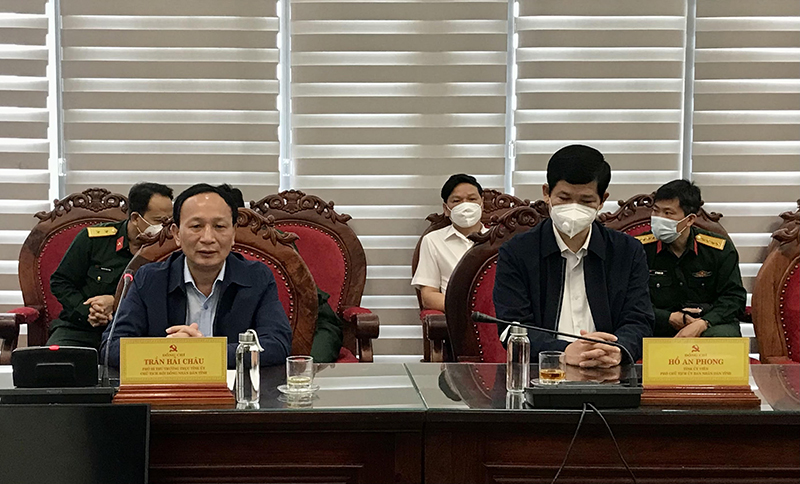 -	Đồng chí Phó Bí thư Thường trực Tỉnh ủy Trần Hải Châu phát biểu tại buổi làm việc.