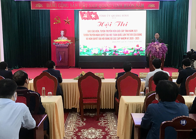 Đồng chí Phó Bí thư Thường trực Tỉnh ủy Trần Hải Châu phát biểu khai mạc hội thi.