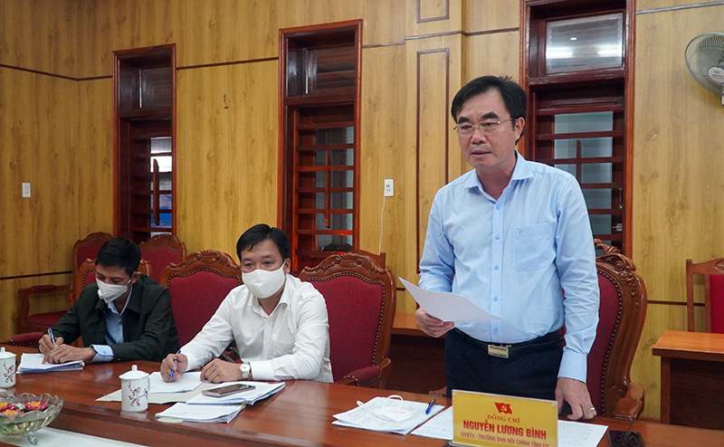 Đồng chí Trưởng ban Nội chính Tỉnh ủy Nguyễn Lương Bình phát biểu kết luận tại buổi làm việc.