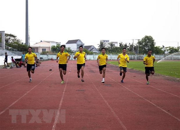  Buổi tập luyện thường ngày của các vận động viên trong đội tuyển Điền kinh Kiên Giang. (Ảnh: Hồng Đạt/TTXVN)