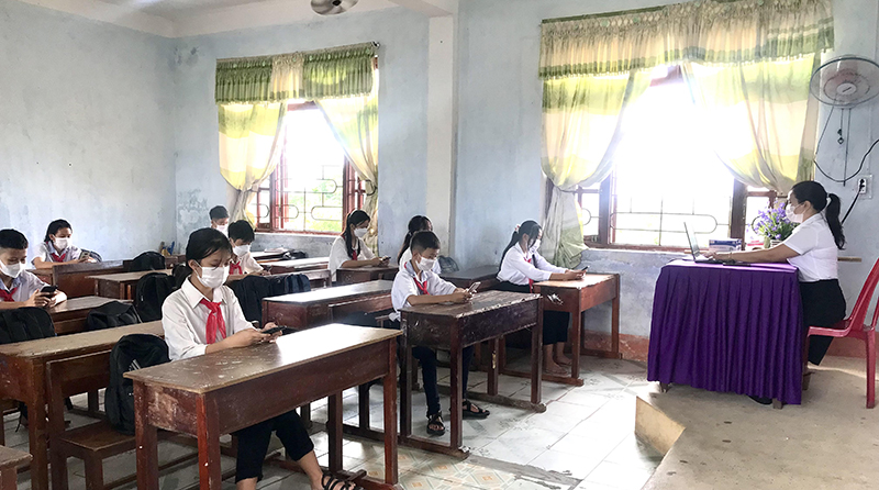 -	Trường THCS Quảng Hưng dành 30 phút sau mỗi buổi học để học sinh lớp 9 tham gia cuộc thi.