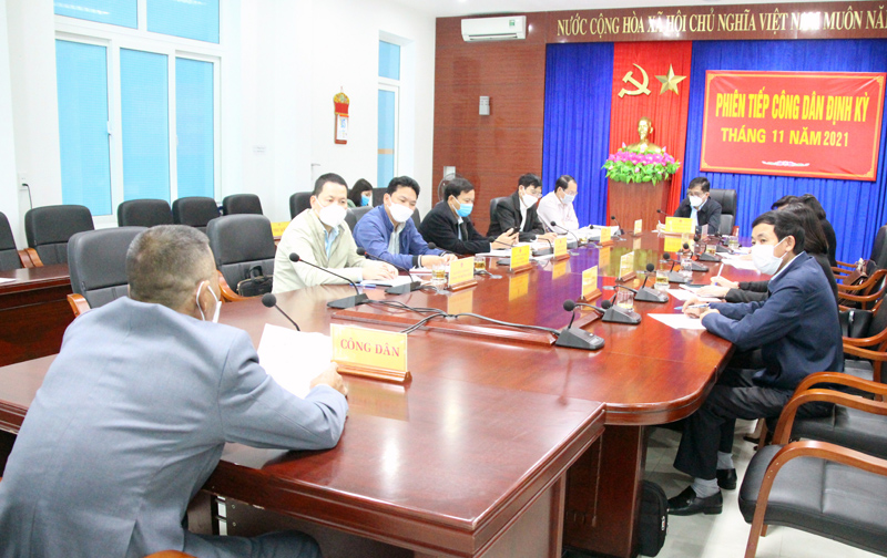 Đồng chí Đoàn Ngọc Lâm, Ủy viên Ban Thường vụ Tỉnh ủy, Phó Chủ tịch Thường trực UBND tỉnh tiến hành phiên TCD định kỳ tháng 11-2021