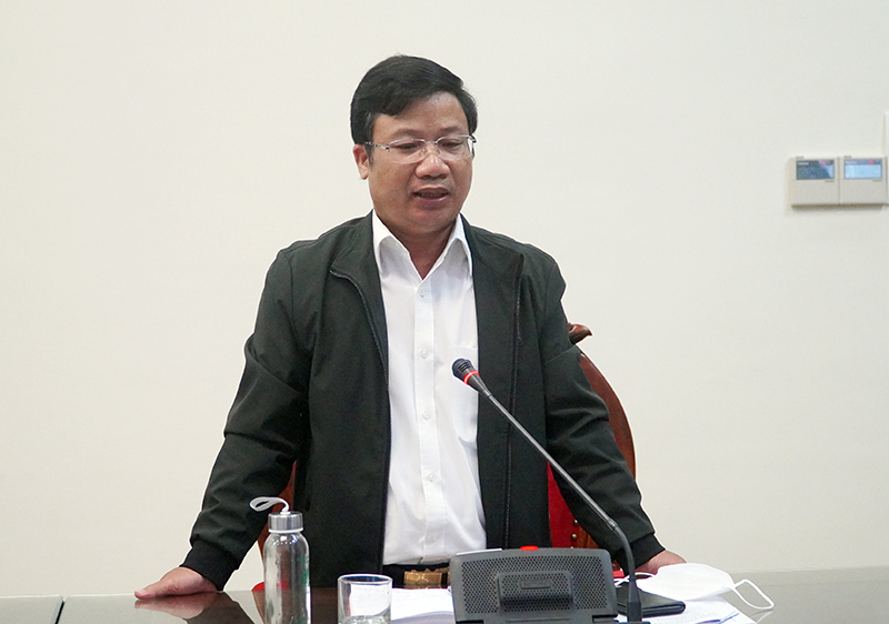 Đồng chí Cao Văn Định, Ủy viên Ban Thường vụ, Trưởng ban Tuyên giáo Tỉnh ủy tại buổi làm việc