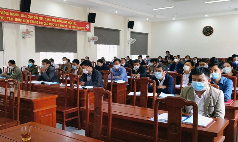 Lớp tập huấn thu hút sự tham gia đông đảo của cán bộ UBND các xã, phường trên địa bàn huyện Tuyên Hóa.