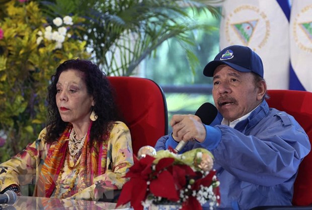 Tổng thống Nicaragua Daniel Ortega (phải) phát biểu tại Managua, Nicaragua, ngày 7-11-2021. (Ảnh: AFP/TTXVN)