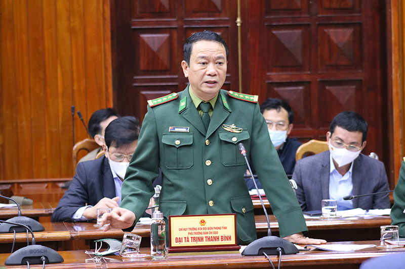 Đại tá Trịnh Thanh Bình, Chỉ huy trưởng Bộ Chỉ huy Bộ đội Biên phòng, Phó Trưởng Ban Chỉ đạo trao đổi một số giải pháp nhằm thực hiện hiệu quả công tác PCCC và CNCH năm 2022.