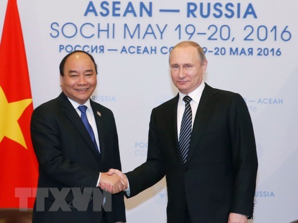 Hai nhà lãnh đạo Việt Nam-Nga gặp nhau năm 2016. (Ảnh: Thống Nhất/TTXVN)