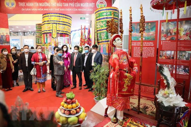 Xúc tiến thành lập nhiều trung tâm văn hóa Việt Nam trên thế giới