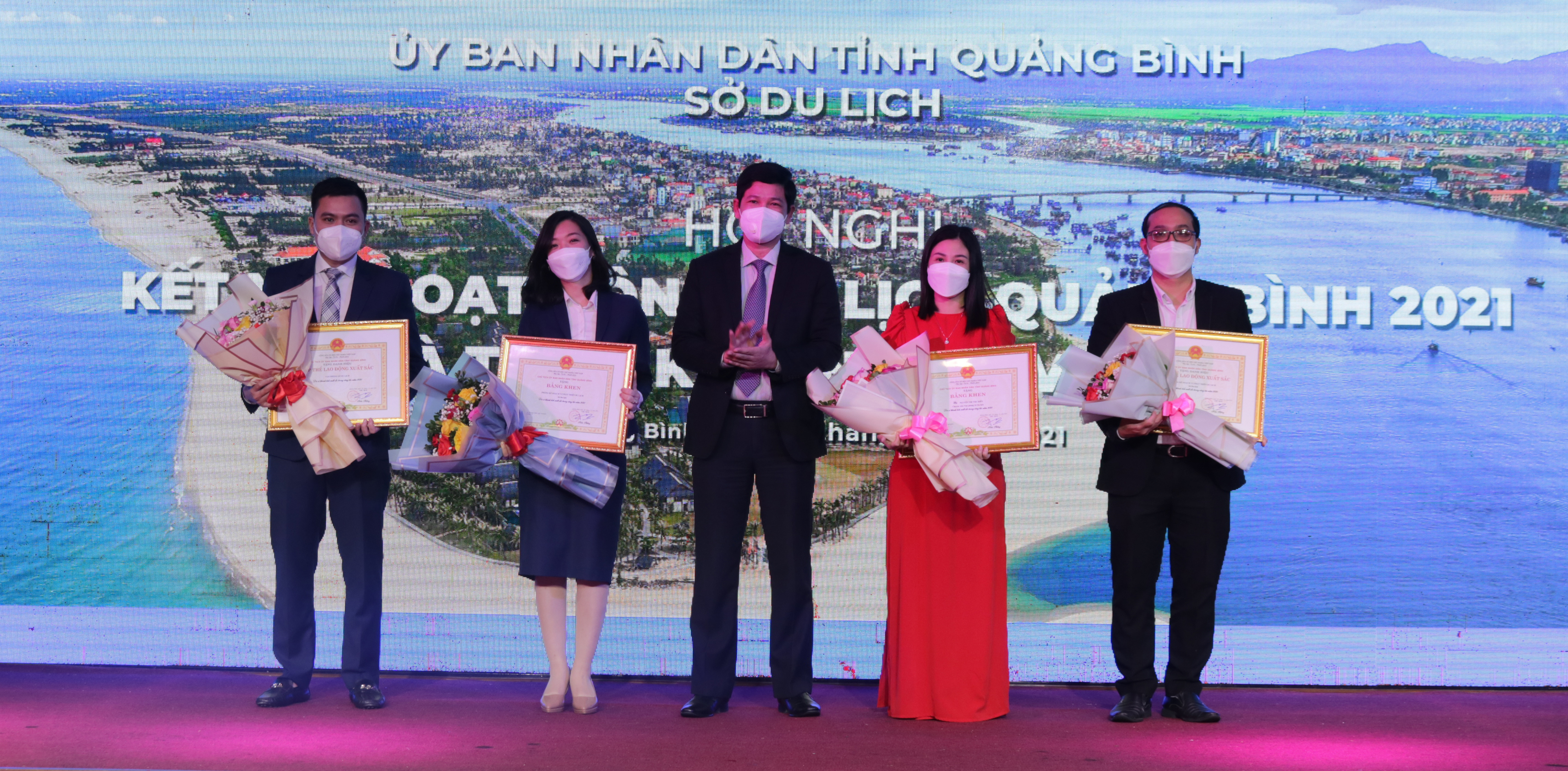 Du lịch Quảng Bình phấn đấu đạt 2 triệu lượt khách tham quan trong năm 2022
