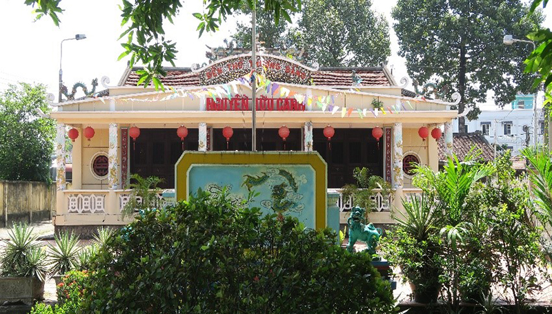 Đền Bình Kính thờ Nguyễn Hữu Cảnh ở Cù Lao Phố, TP. Biên Hòa, Đồng Nai.