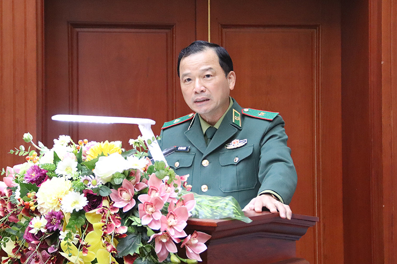 Thiếu tướng Lê Văn Phúc, Phó Tư lệnh BĐBP phát biểu khai mạc hội nghị tập huấn.