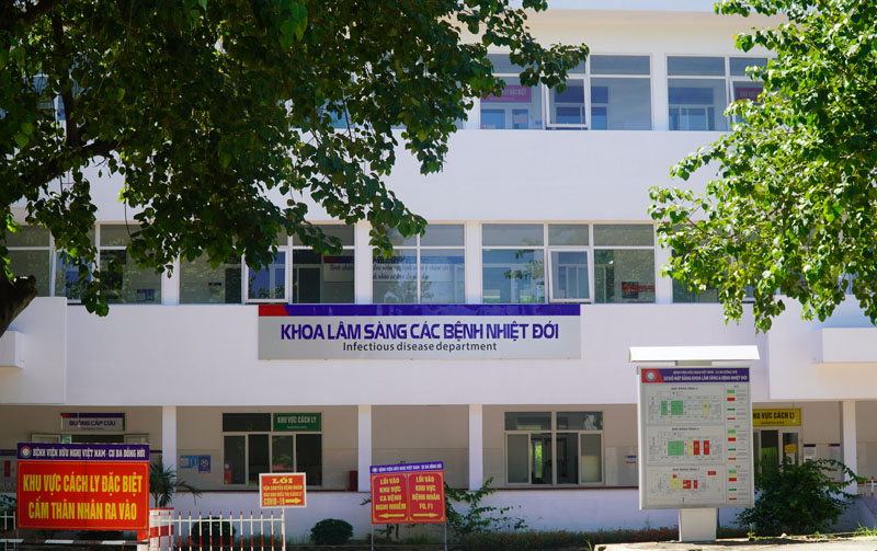 Khoa Lâm sàng các bệnh nhiệt đới của Bệnh viện hữu nghị Việt Nam-Cuba Đồng Hới là cơ sở điều trị bệnh nhân Covid-19 tầng 3 của tỉnh Quảng Bình.